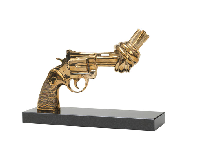 The Knotted Gun 32 cm Polished Bronze